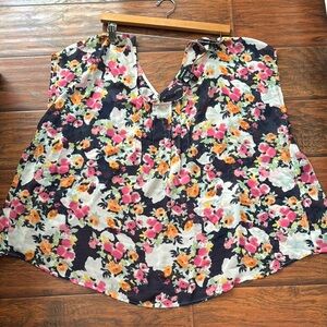 Floral Sleeveless Blouse